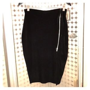 Slinky Velvet Vixen Pencil Skirt With Zipper Slit